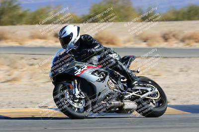 media/Jan-08-2022-SoCal Trackdays (Sat) [[1ec2777125]]/Turn 4 (1145am)/